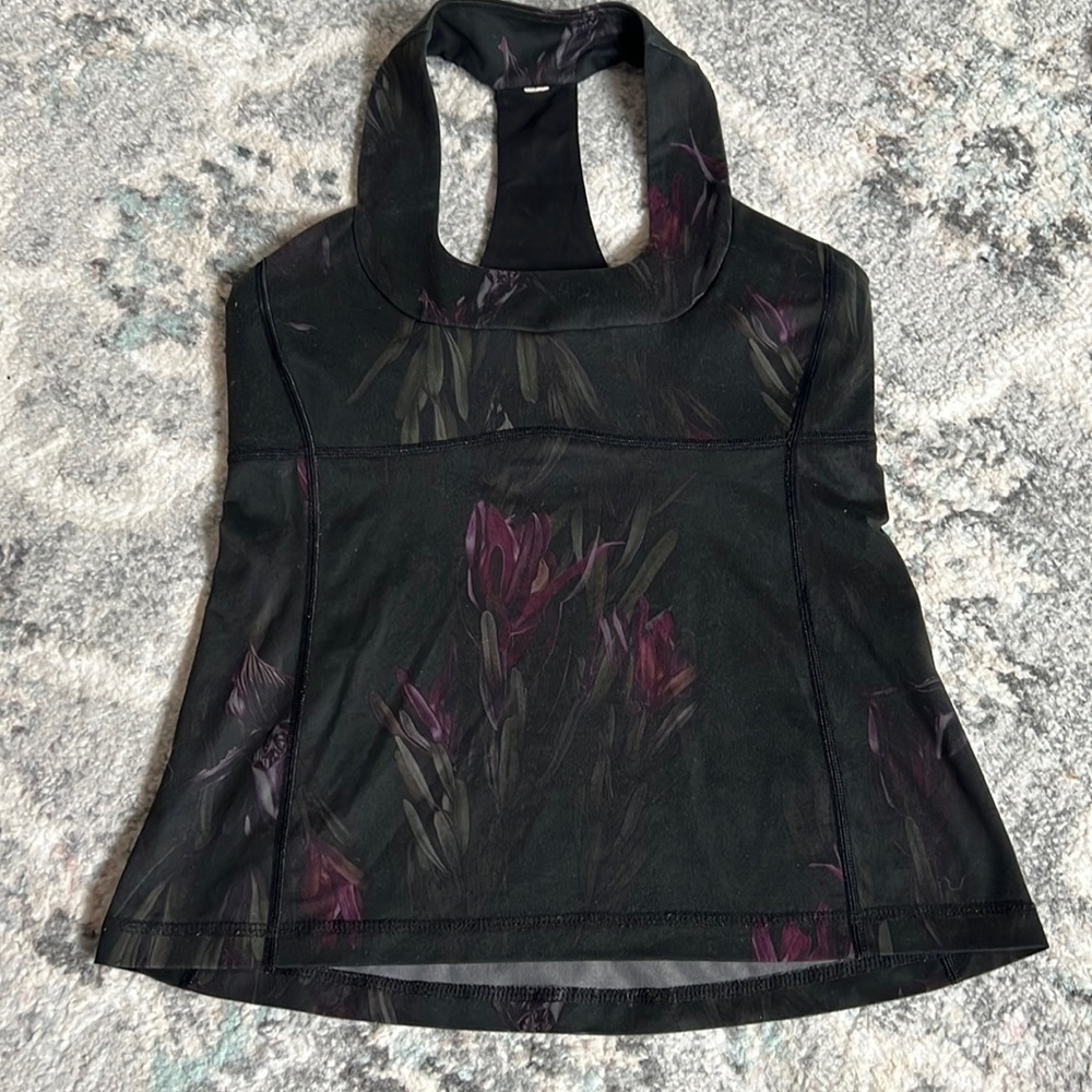 Lululemon scoop neck tank top